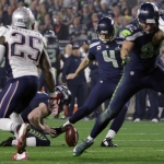 Seattle Seahawks kicker Steven Hauschka (4) kicks a field goal during the second half of NFL Super Bowl XLIX football game against the New England Patriots Sunday, Feb. 1, 2015, in Glendale, Ariz. (AP Photo/Matt Slocum)
